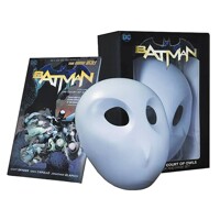 BATMAN COURT OF OWLS MASK &amp; BOOK SET HC NEW ED - Scott Snyder